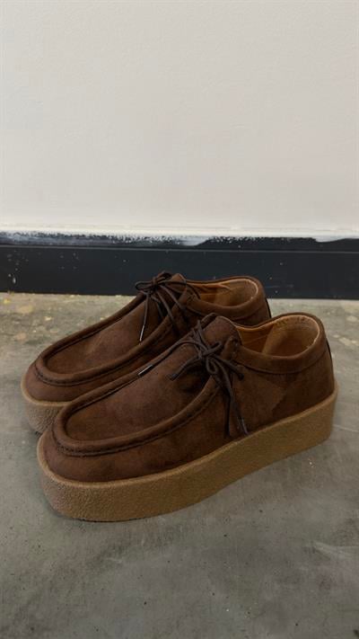 Acıkahve Süet Bağcıklı Kadın Ayakkabı