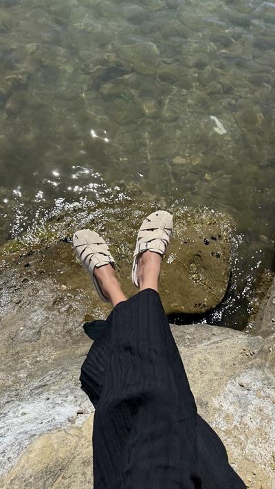 Bej Süet Sepet Model Tokalı Düz Kadın Terlik