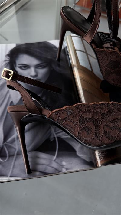 Brown Icon Acıkahve Dantel Bilekten Bağlı Stiletto