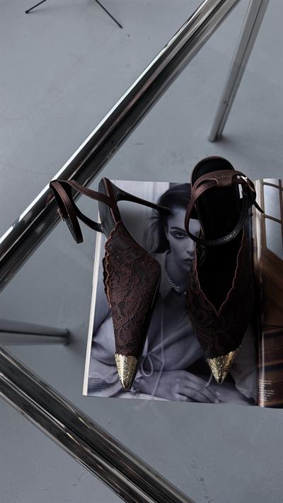 Brown Icon Acıkahve Dantel Bilekten Bağlı Stiletto