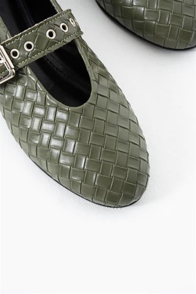 Elise Haki Gümüş Toka Detaylı Örgü Kadın Babet