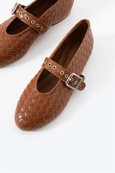 Elise Taba Gümüş Toka Detaylı Örgü Kadın Babet