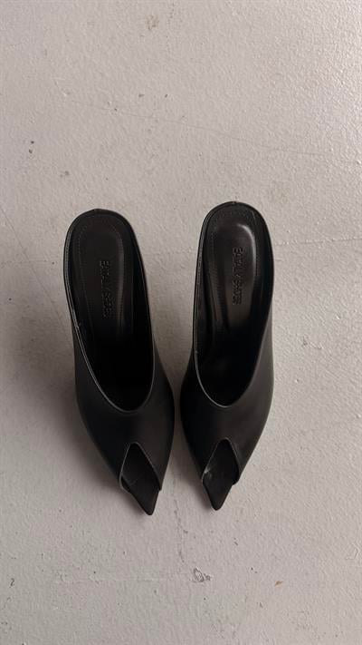 Elmira Cilt Sivri Burun Topuklu Terlik Siyah