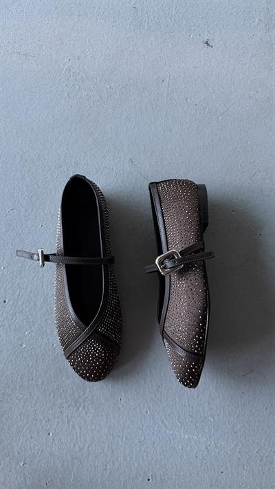 Elyra Acıkahve Taşlı Balerin Babet