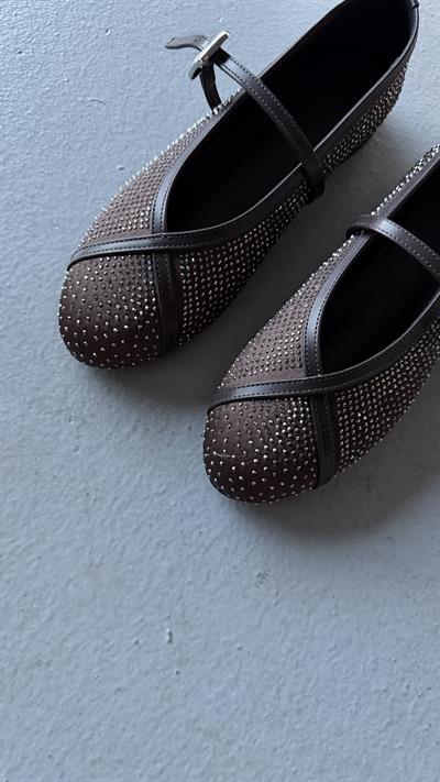 Elyra Acıkahve Taşlı Balerin Babet