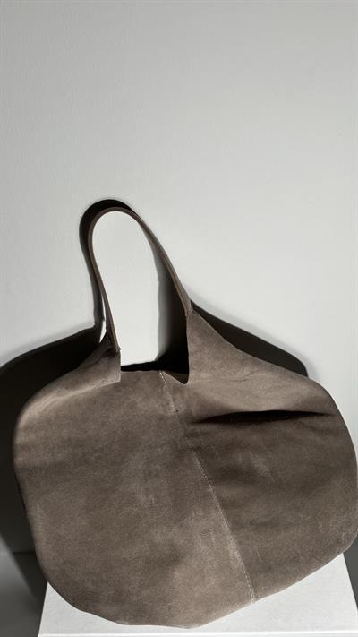 Felci Vizon Yuvarlak Yavru Detaylı Çanta