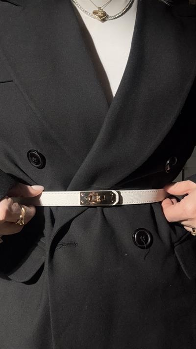 Gold Kilit Tokalı Dikiş Detaylı Beyaz Kemer