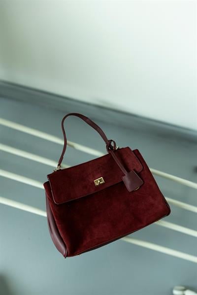 Kapaklı Uzun Askılı Salaş Deri Çanta Bordo