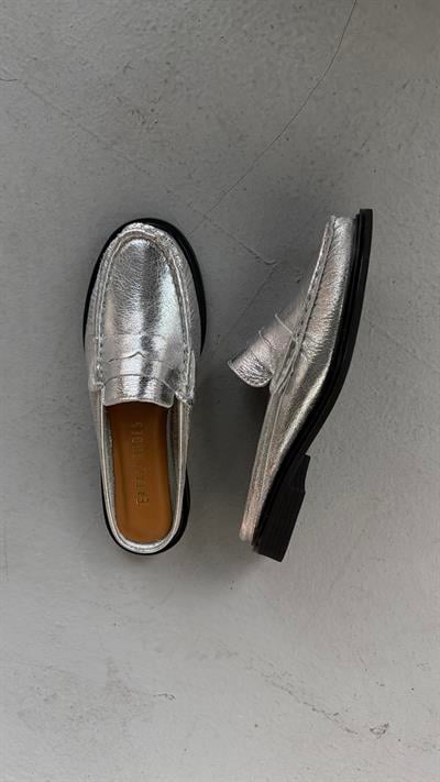 Lena Gümüş Büzgülü Gerçek Deri Oxford Terlik