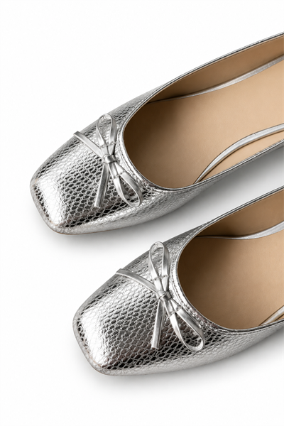 Lumé Silver – Fiyonk Detaylı Gümüş Babet