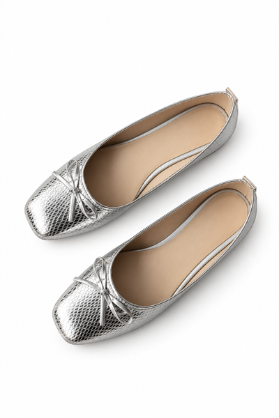 Lumé Silver – Fiyonk Detaylı Gümüş Babet