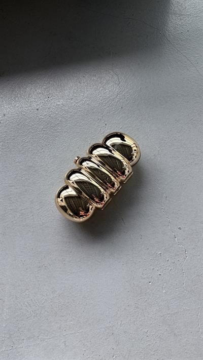 Lunara Gold Clutch
