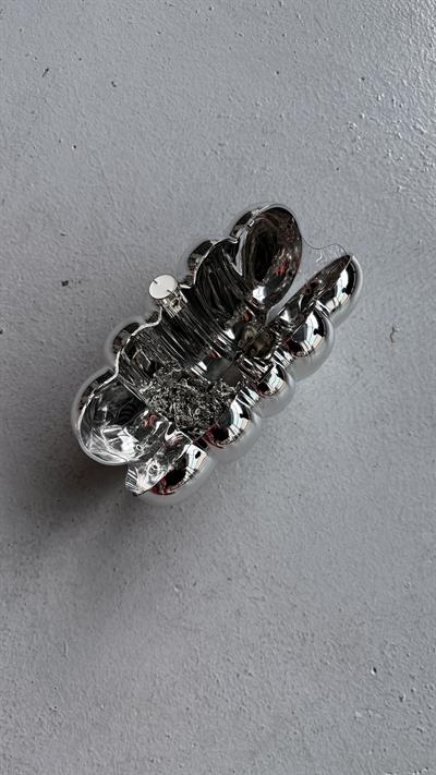 Lunara Metal Clutch