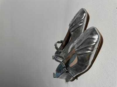 Mathilda Gümüş Büzgü Detaylı Deri Babet 