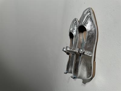 Mathilda Gümüş Büzgü Detaylı Deri Babet 