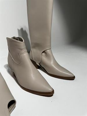 Nayis Bej Cilt Tak Çıkar Detaylı Kadın Bot ve Çizme