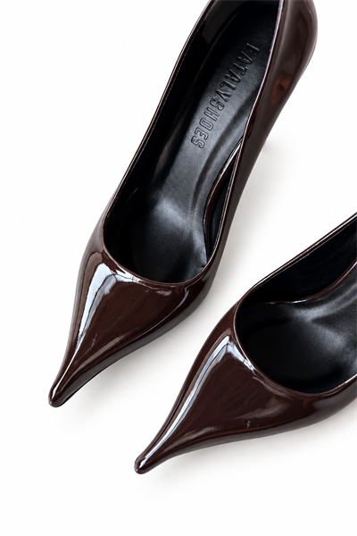 Nera Acıkahve Rugan Stiletto