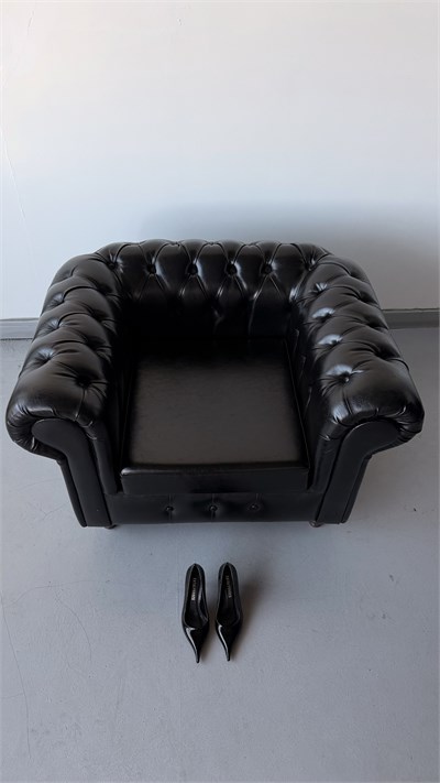 Nera Siyah Rugan Stiletto