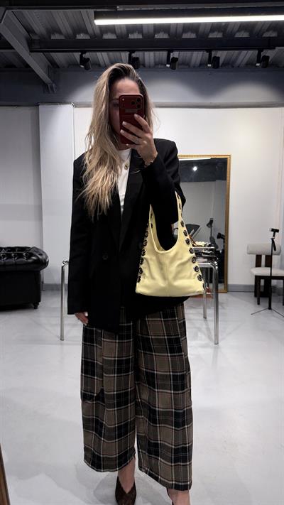 Rivora Sarı Halka Detaylı Çanta