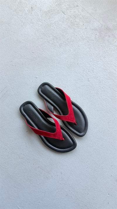 Ruby Kırmızı Parmak Arası Terlik