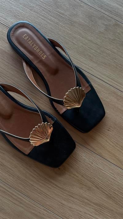 Siyah Cilt Midye Kabuklu Parmak Arası Düz Terlik