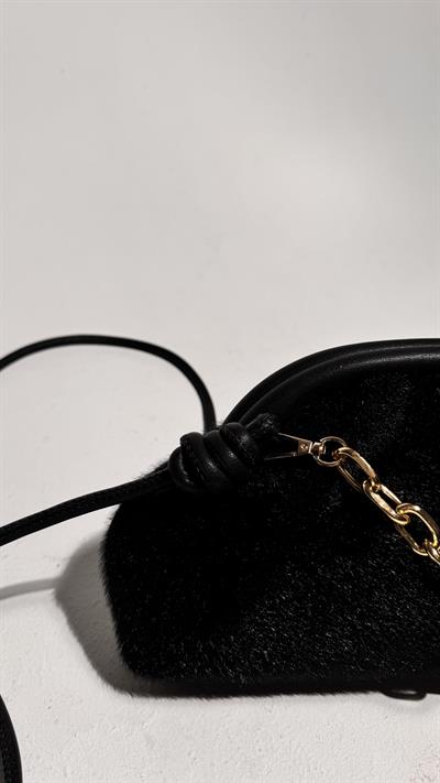 Siyah Kırçıllı Kumaş Kadın Şık Gold Mini Tutma Zincir Detaylı Çanta 