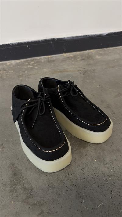 Siyah Süet Bağcıklı Kadın Ayakkabı