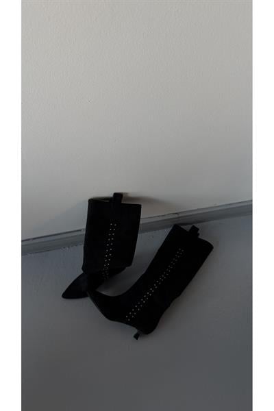Siyah Süet Dizaltı Kadın Çizme Minik Gold Troklu
