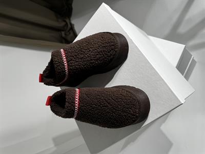 Tofie Bitter Peluş Kadın Bot