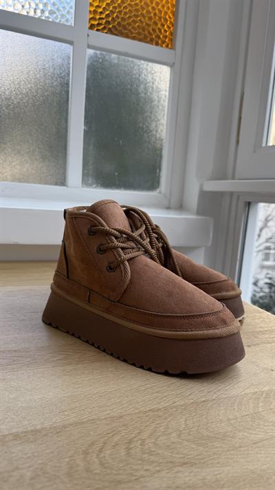 Yüksek Taban Taba Rengi Bağlamalı İçi Tüylü Kışlık Bot