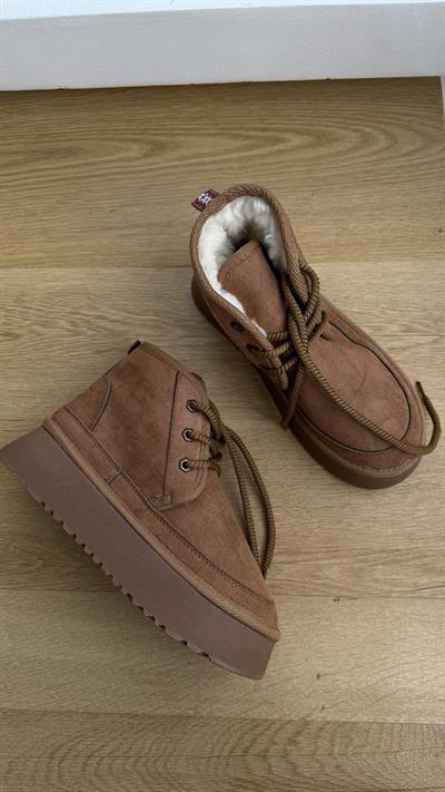 Yüksek Taban Taba Rengi Bağlamalı İçi Tüylü Kışlık Bot