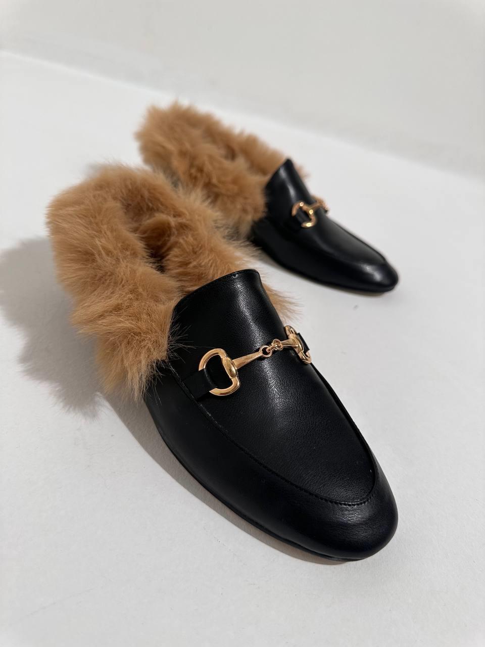 046-807 Siyah Cilt Tüylü Kadın Babet