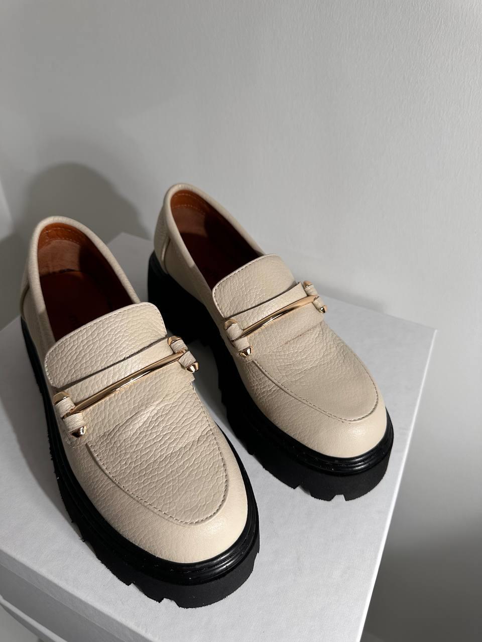 23K.008 Hakiki Deri Bej Siyah Taban Oxford Kadın