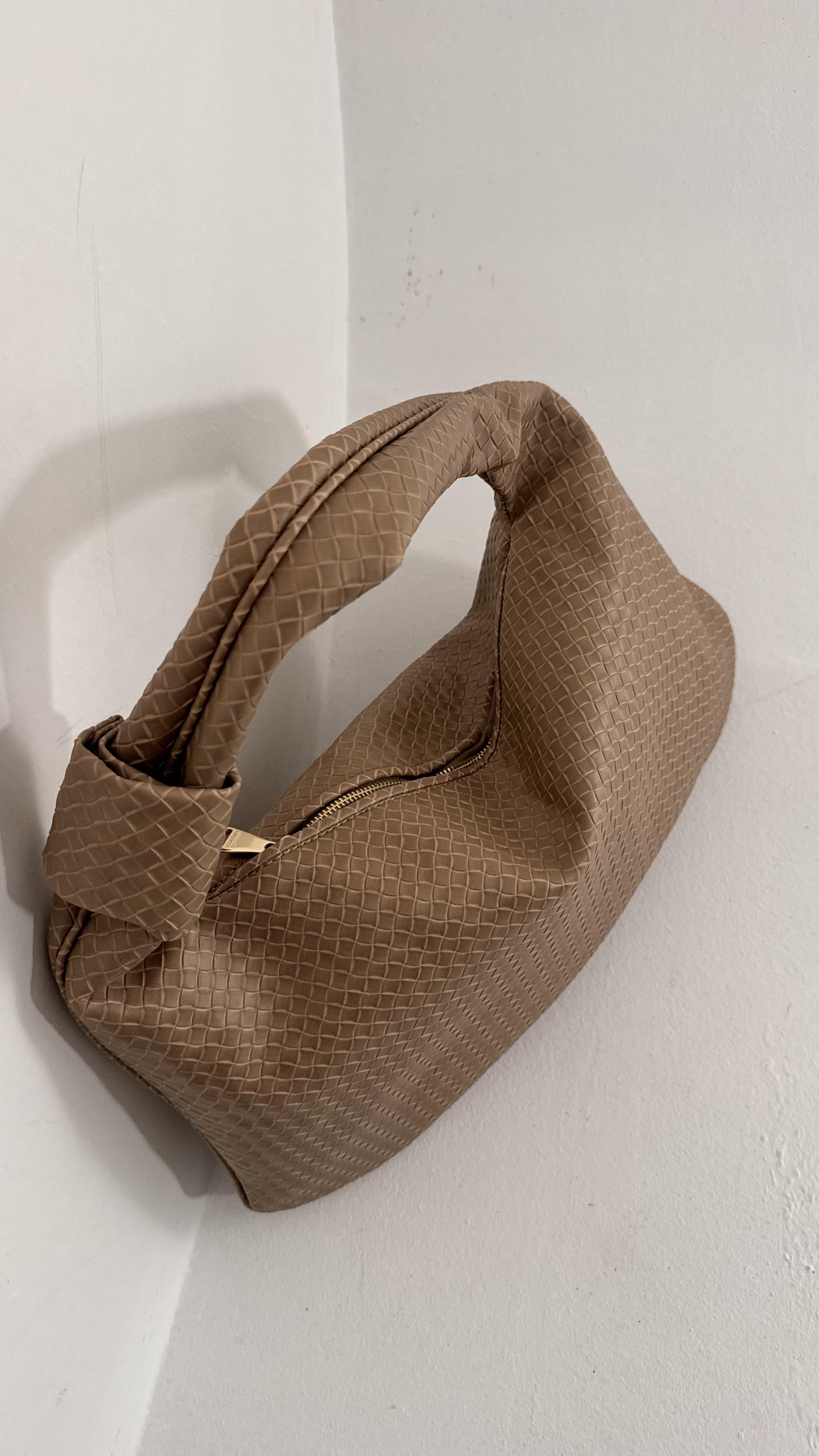 Bej Kadın Büyük Günlük Örme Omuz Çantası