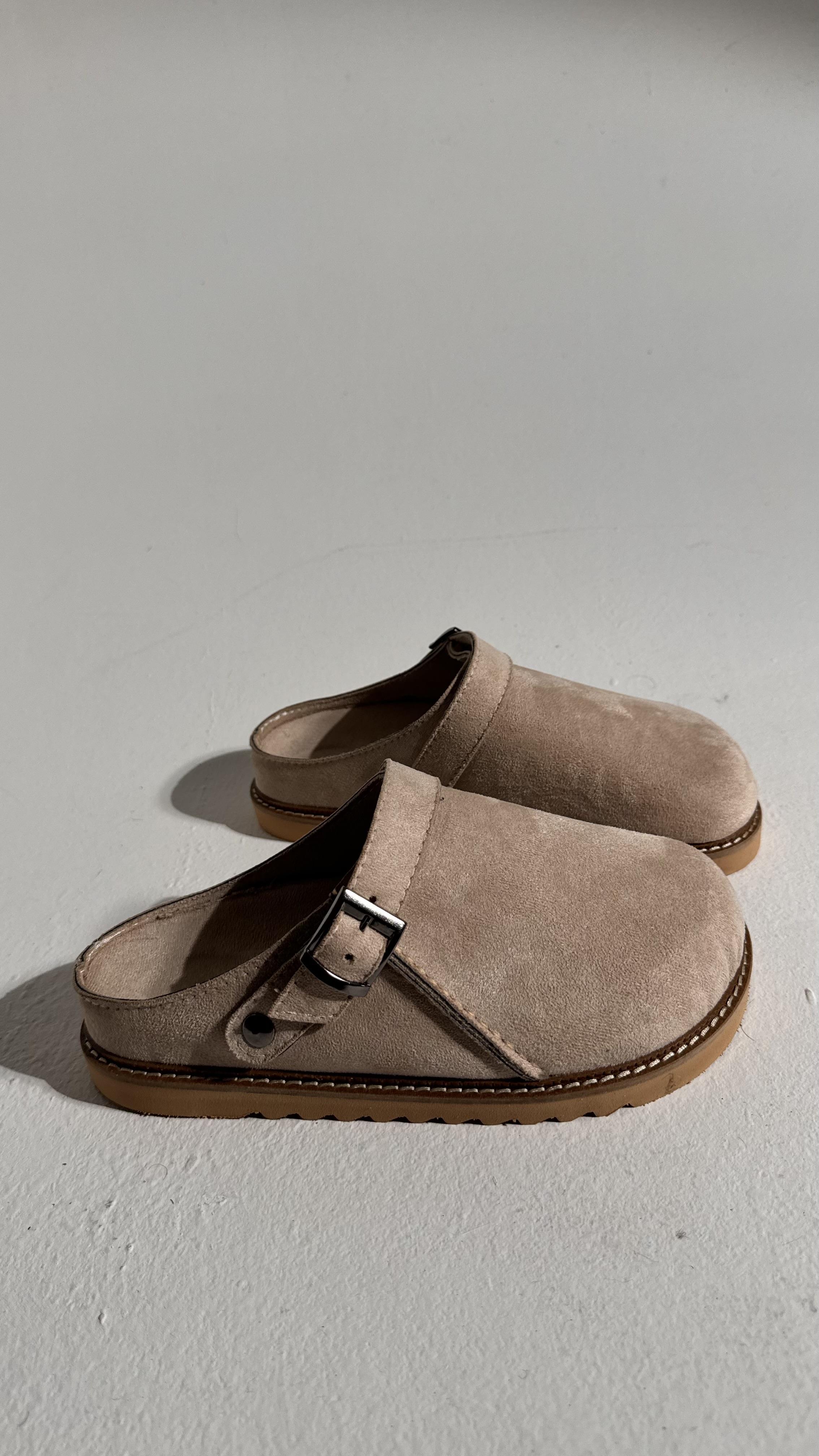 Boston Bej Süet Kalın Taban Terlik