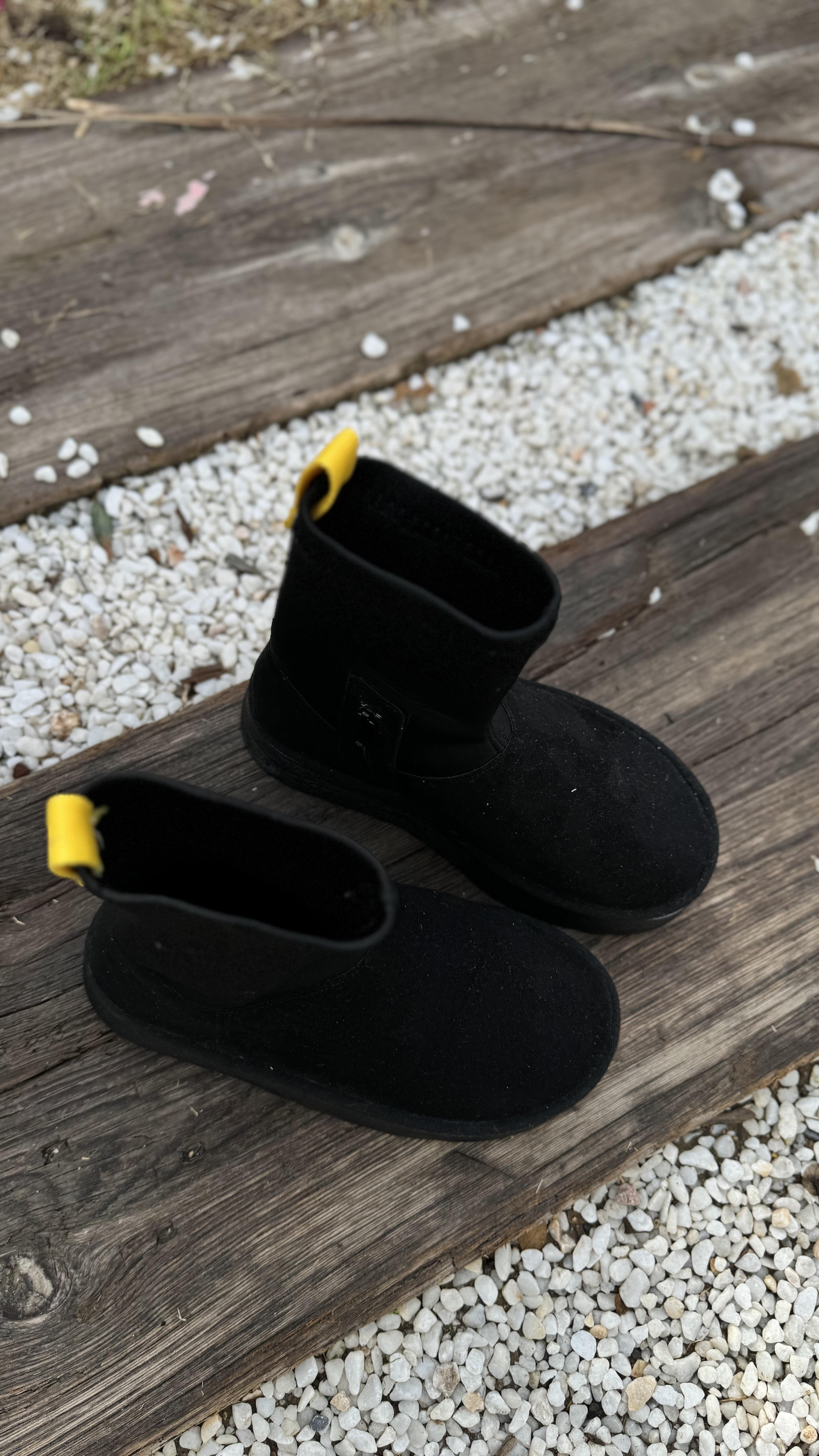 Dessi Siyah Streç Detaylı Platform Bot Rugan Ayakkabı