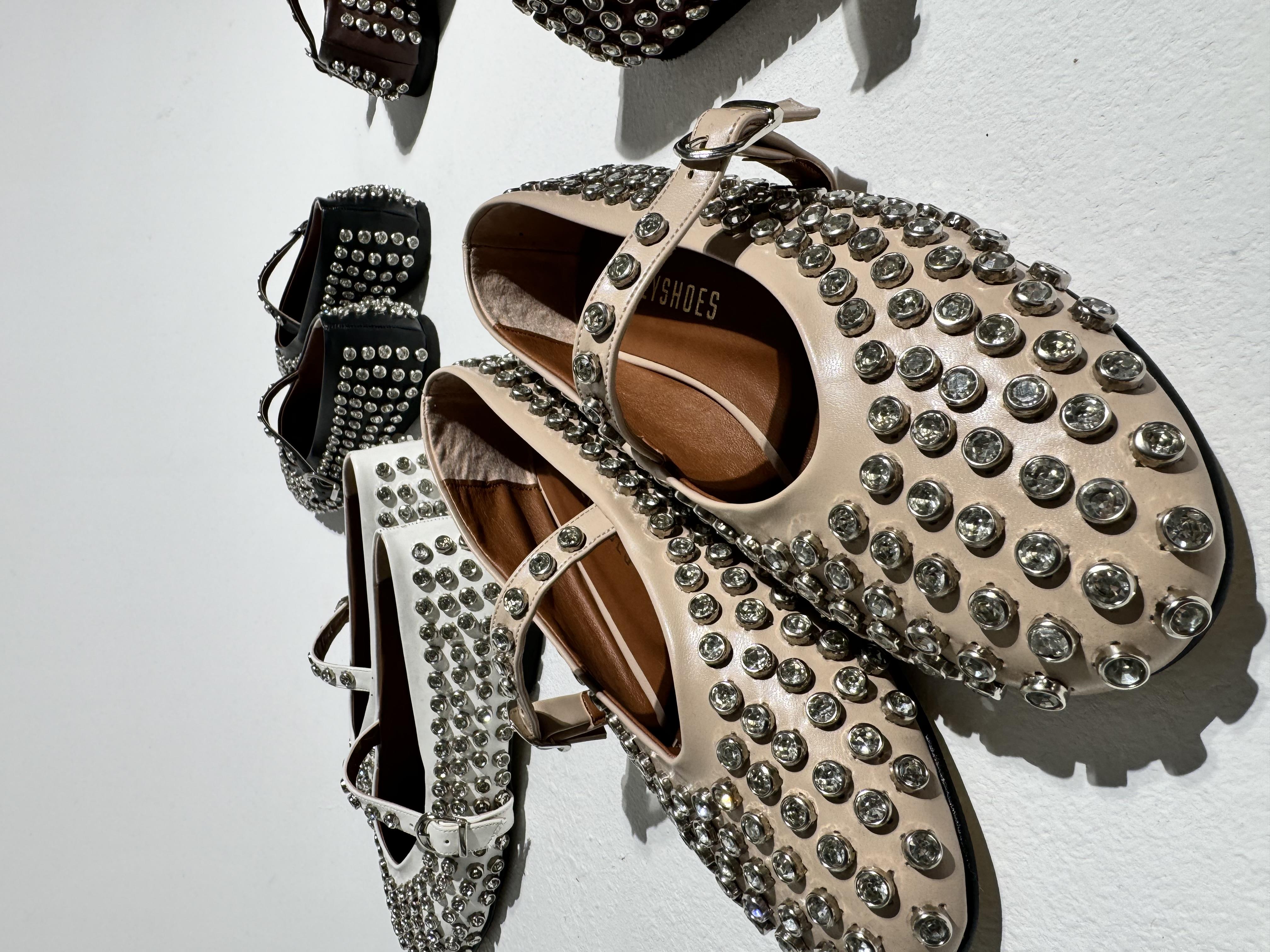 Disco Bej Zımba Taşlı Babet