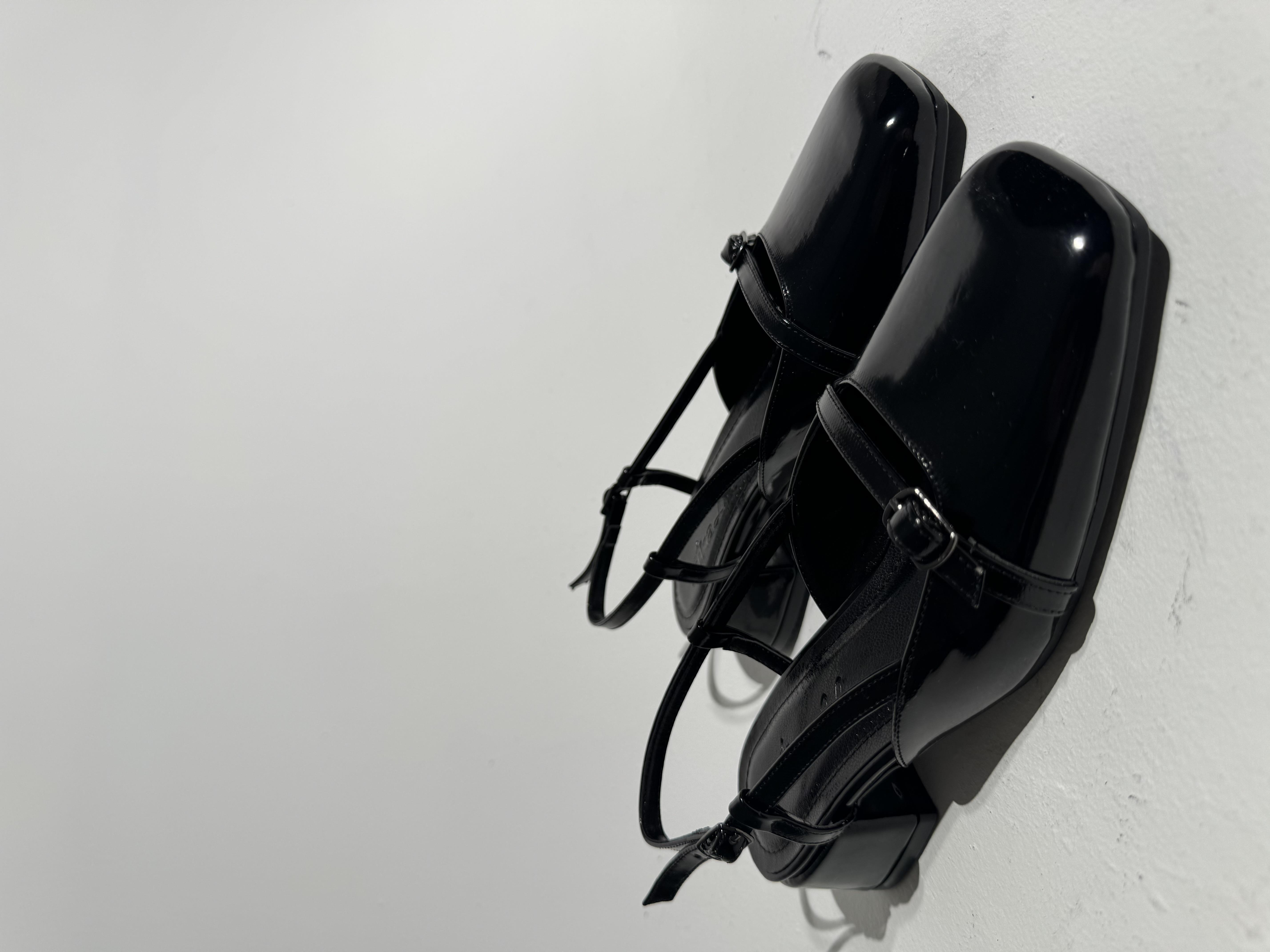 Fran Siyah Rugan Kemer Detaylı Mini Boy Topuklu