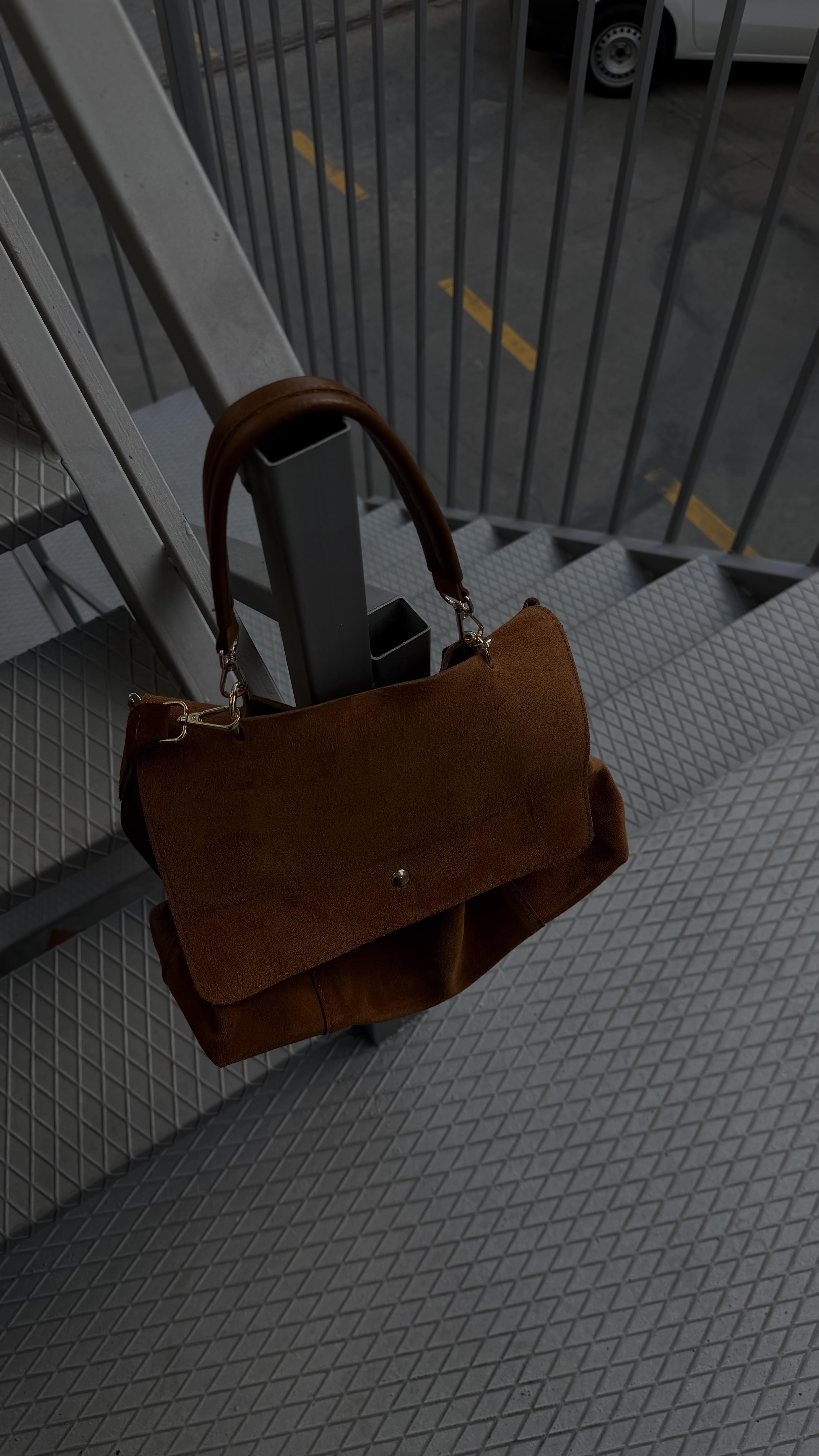 Hakiki Süet Deri Taba Tutma Saplı Salaş Çanta 