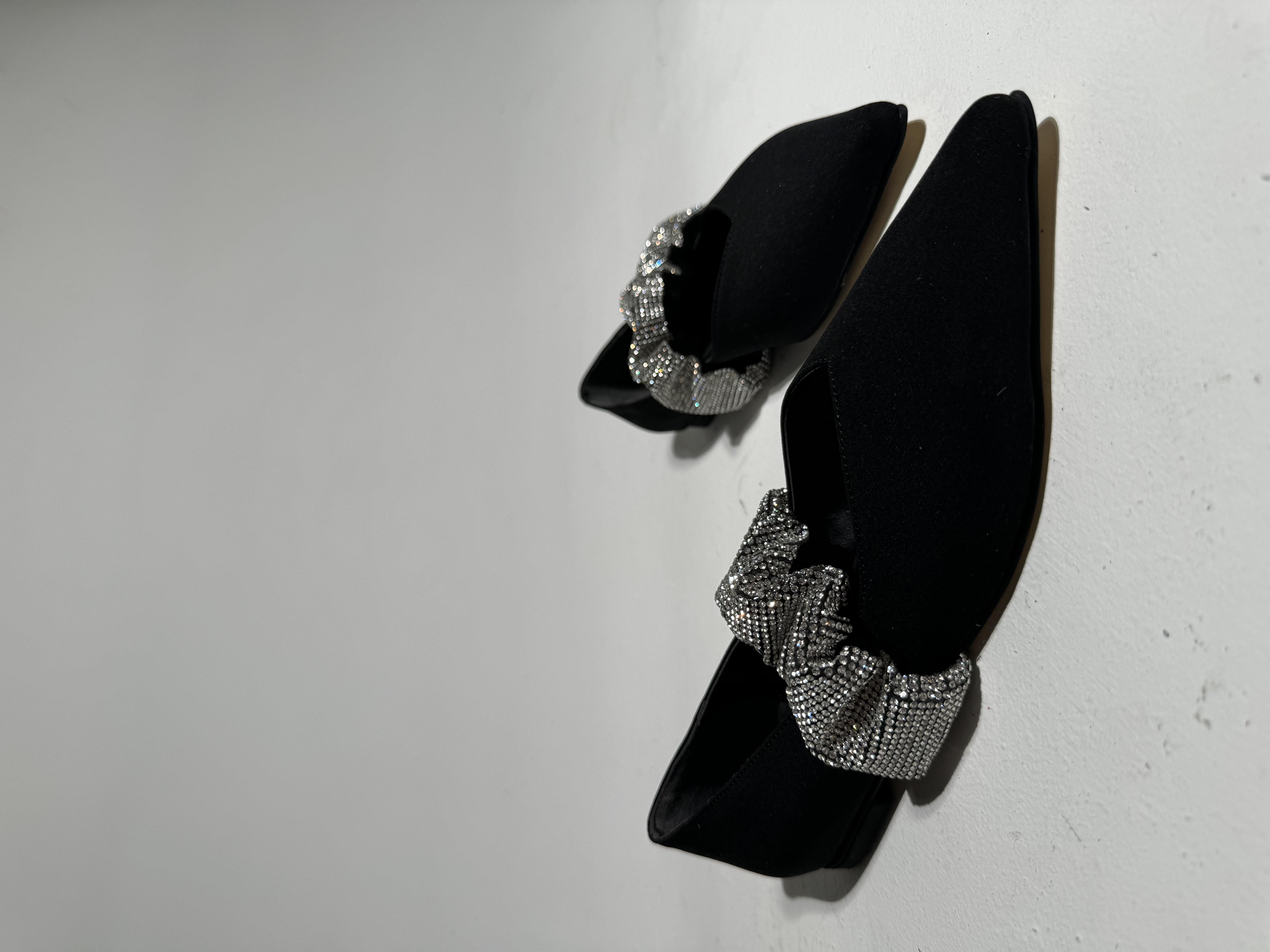 İce Siyah Taş Bantı Babet