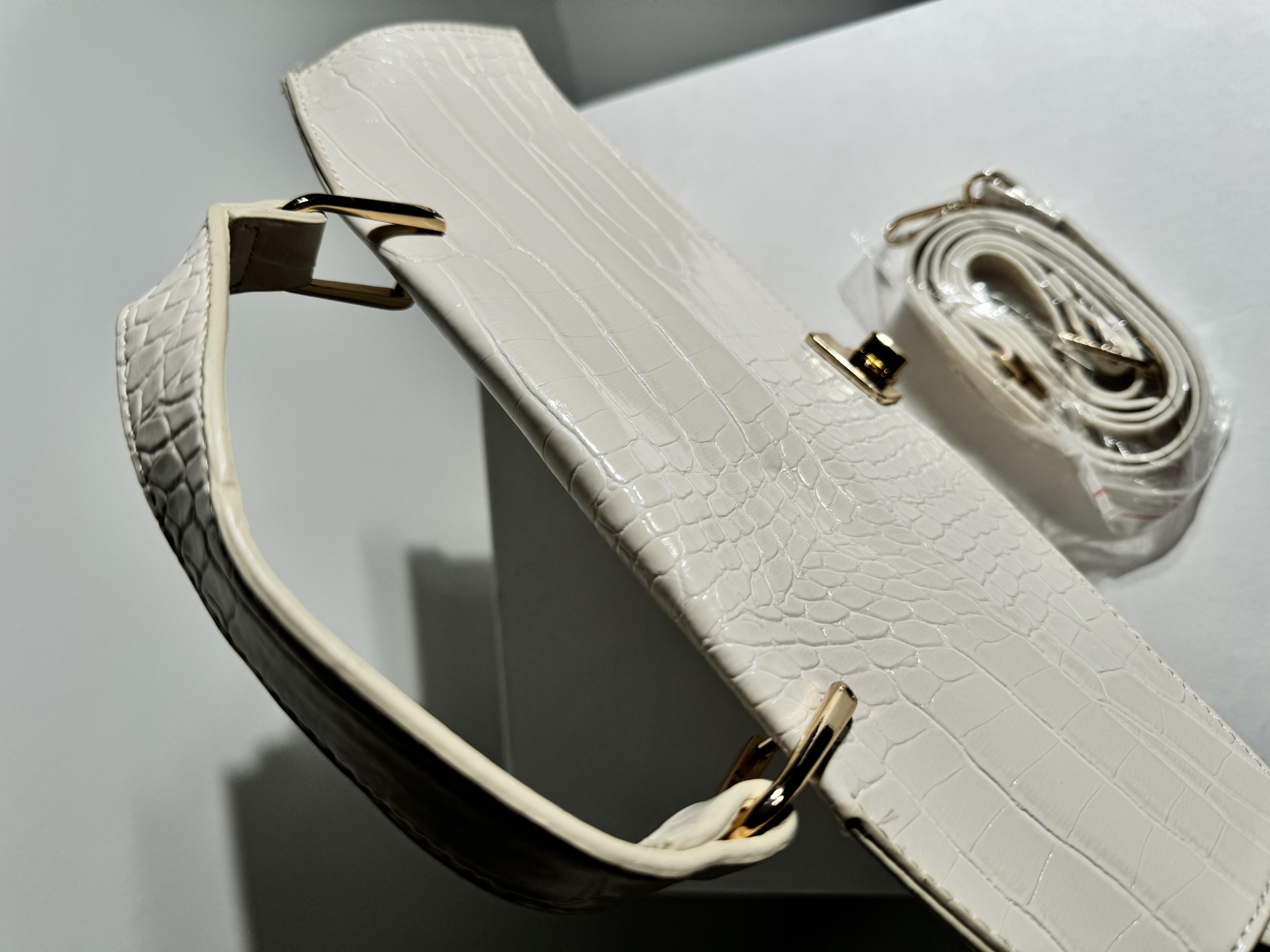 Krista Kırık Beyaz Dikdörtgen Baget Çanta