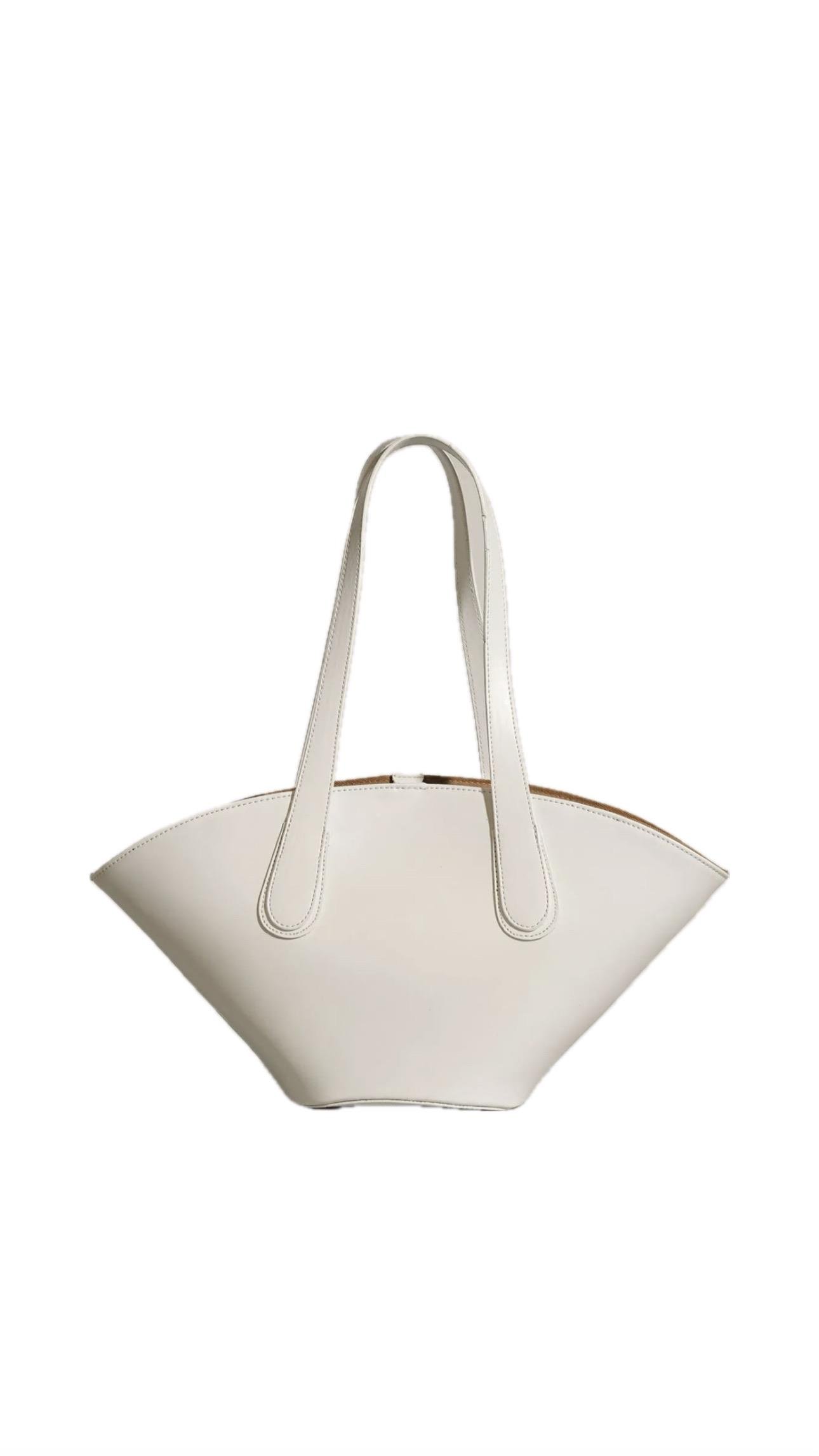 Muse Beyaz Sap Detaylı Çanta