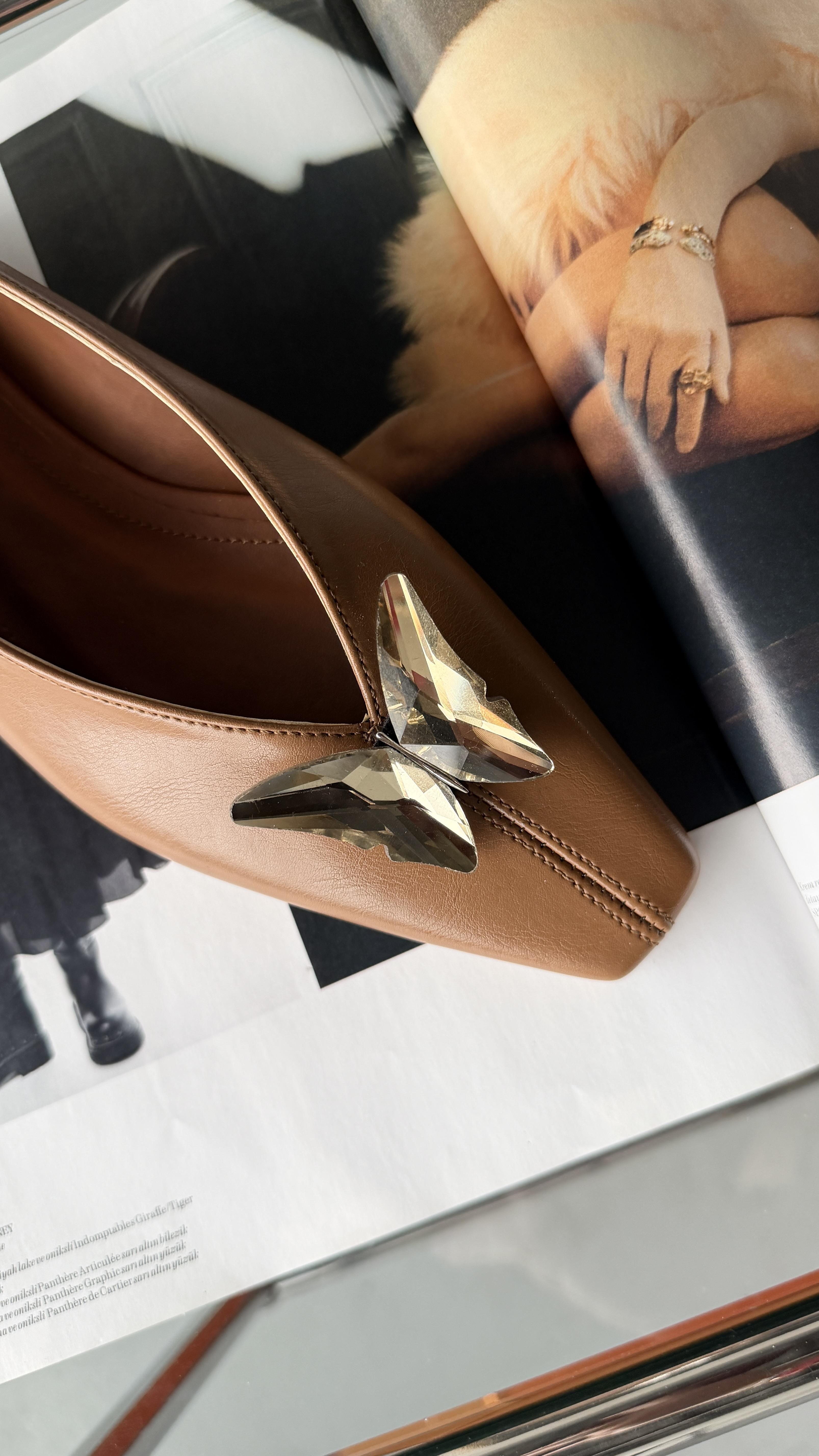 Pamila Taba Kelebek Tokalı Babet