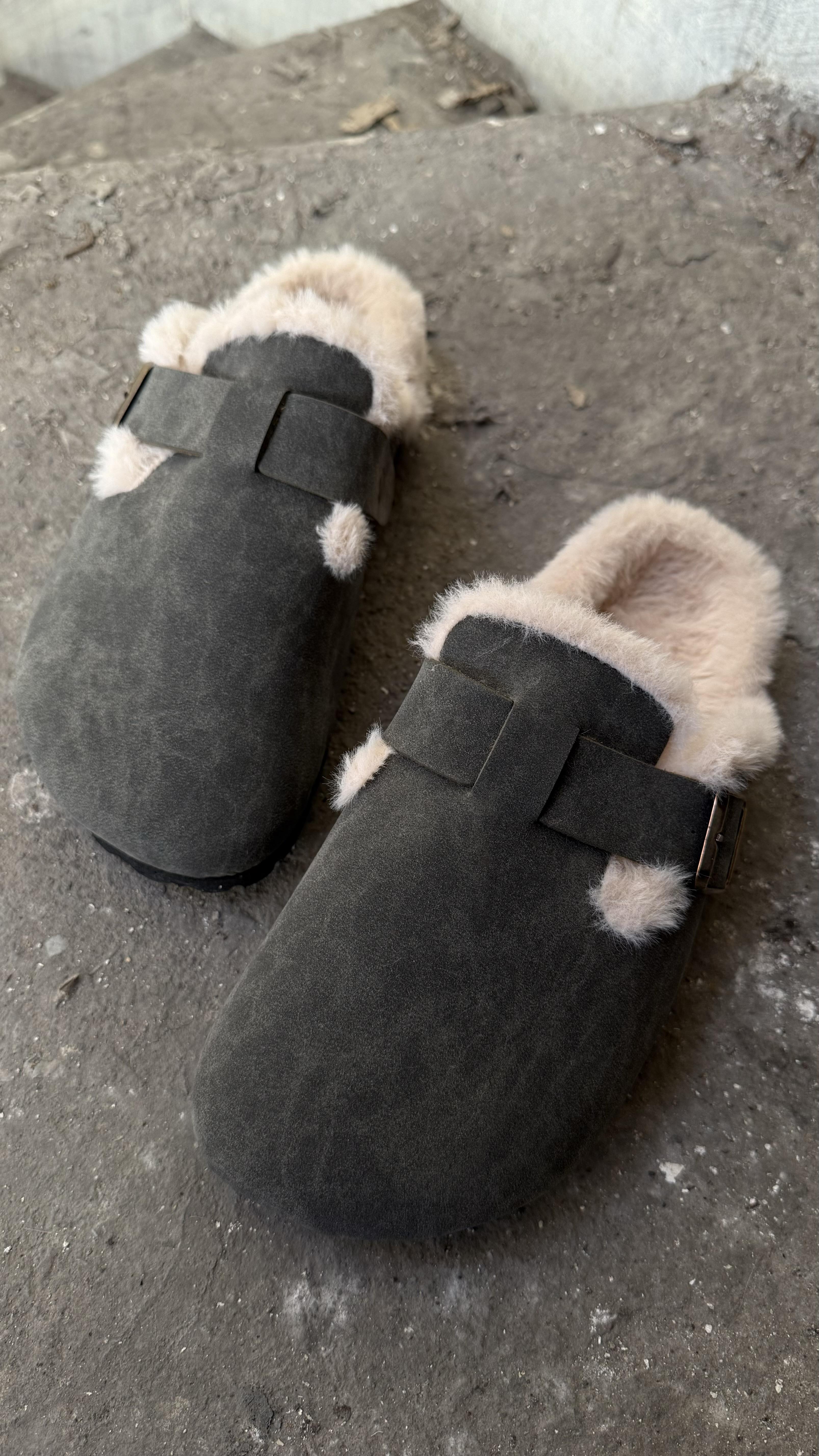 Sabo Haki Vegan Deri İçi Tüylü Terlik 