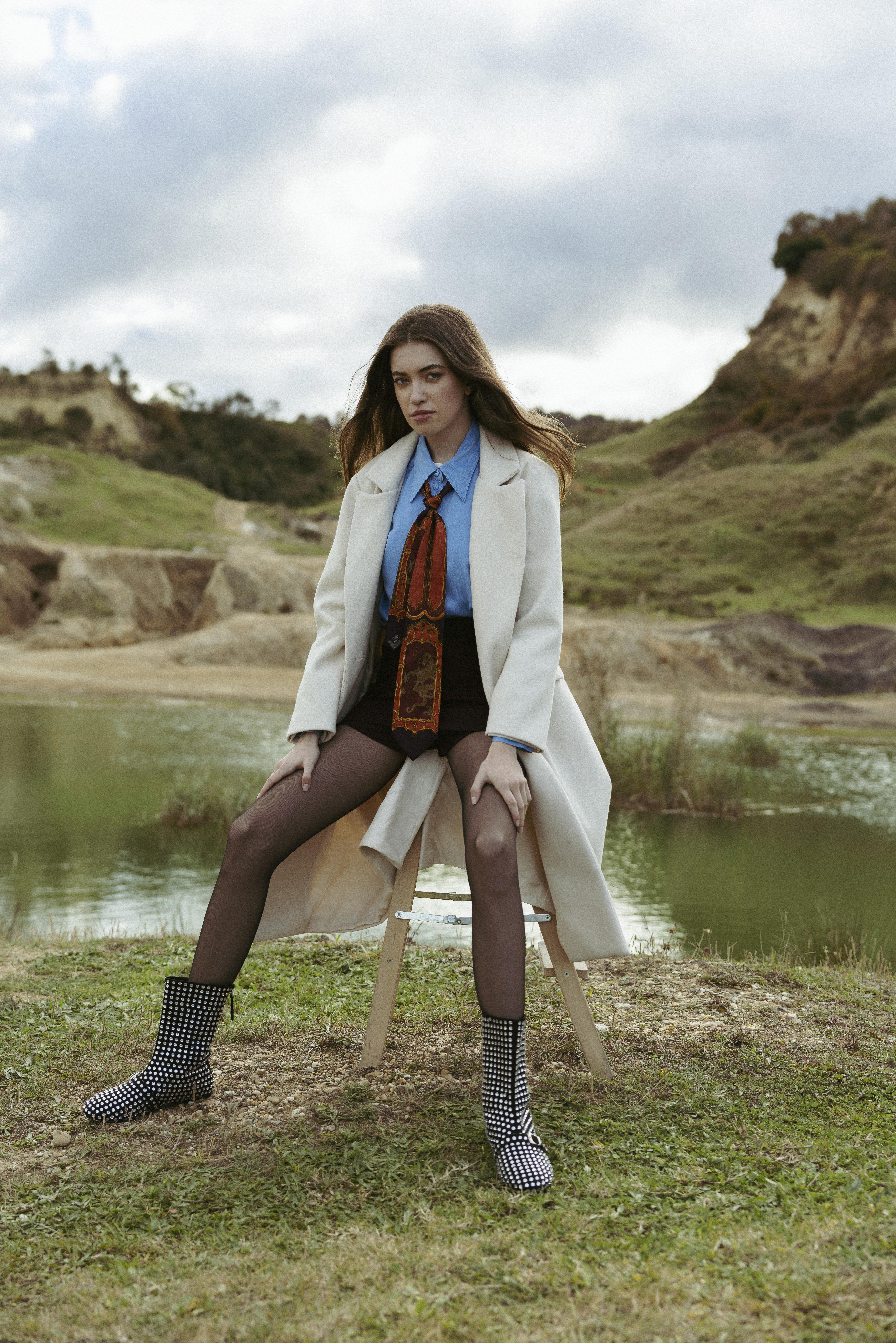 Shila Siyah Taşlı Fermuarlı Bot 