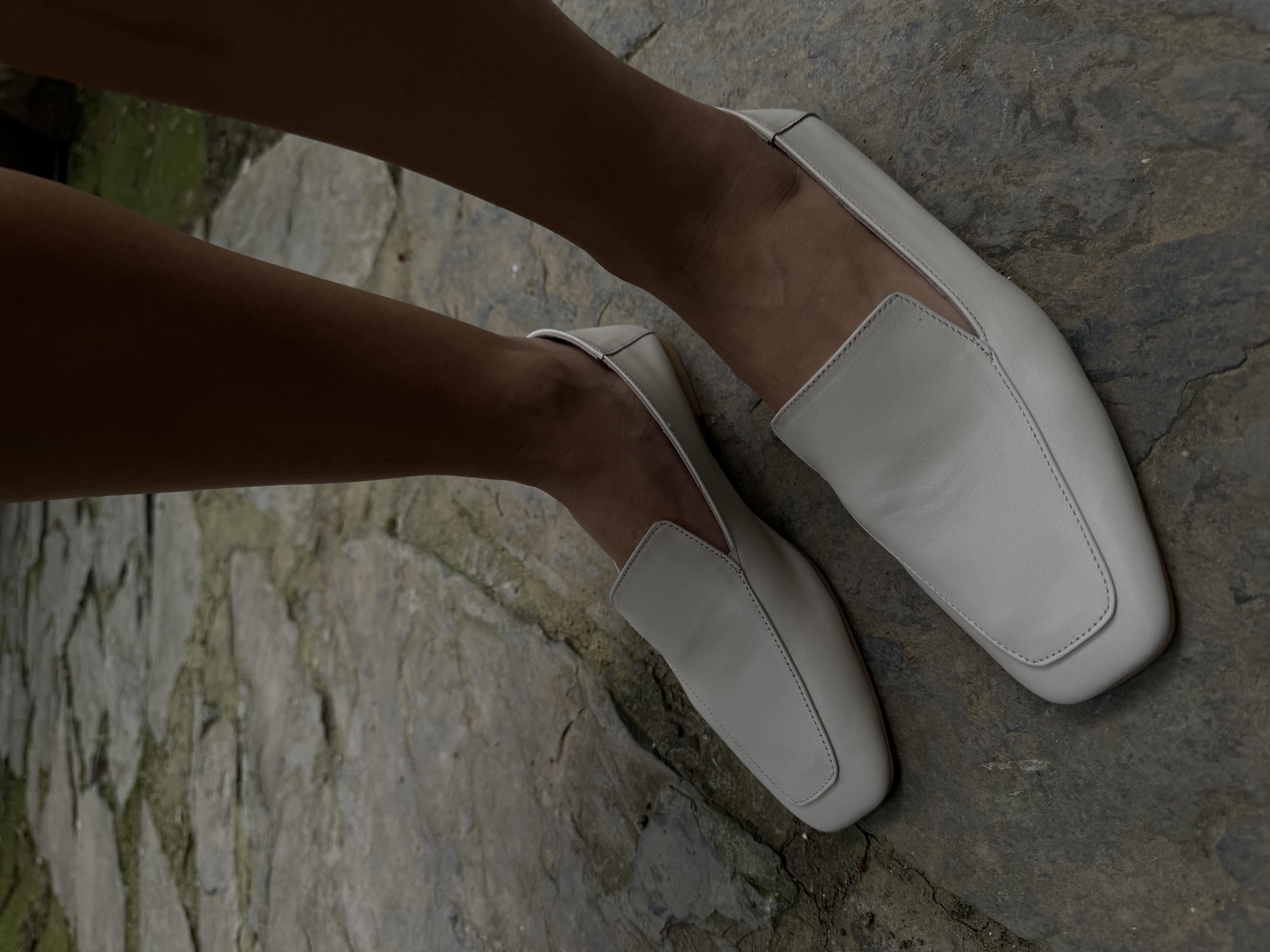 Sid Bej Kare Burun Deri Babet