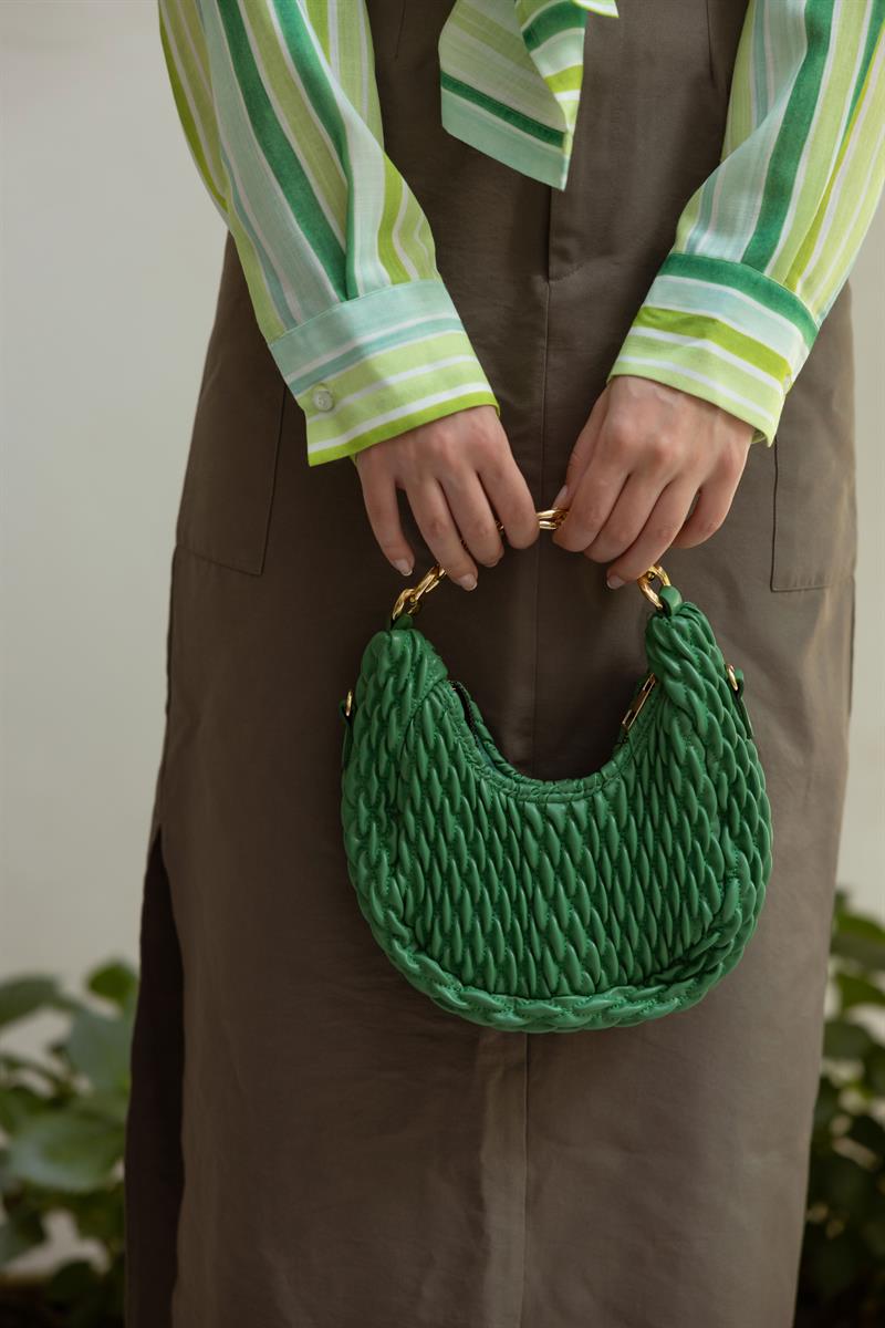 Yeşil Oval Örgü Zincir Askılı Mini Kadın Çanta