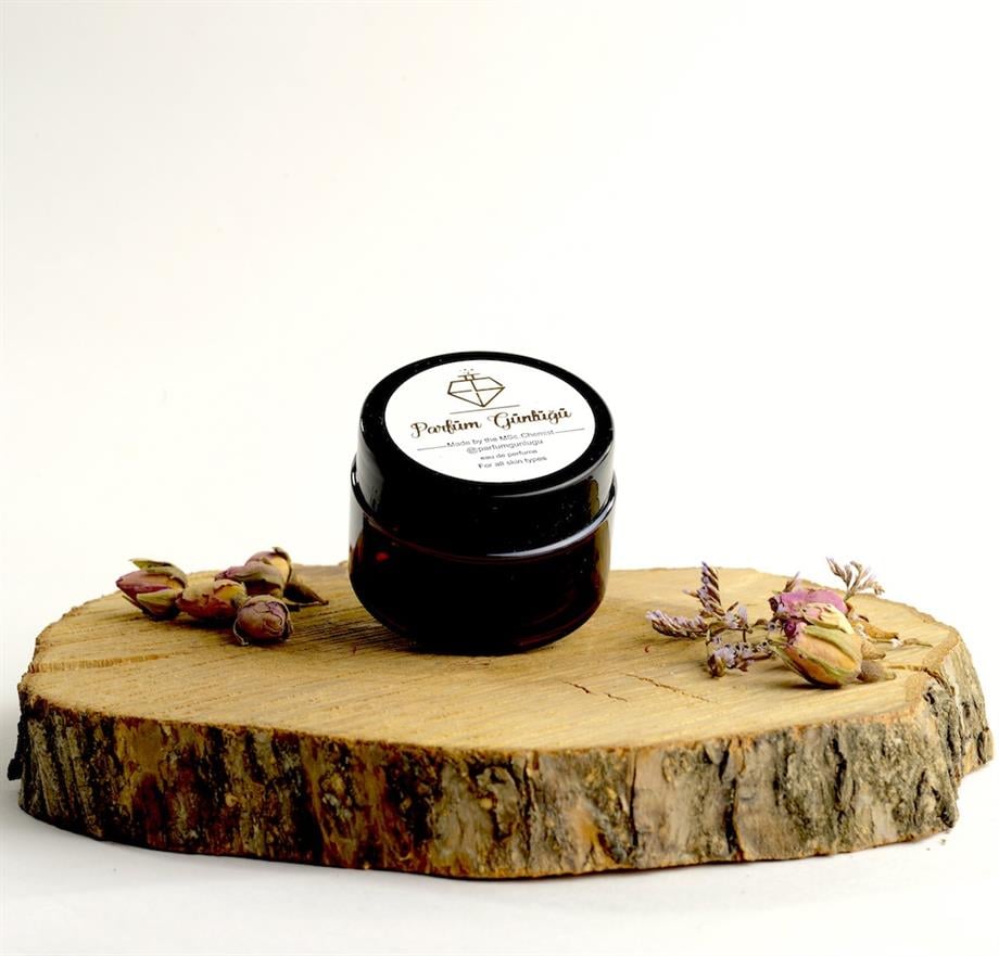 F-034 / Floral-Woody-Musk