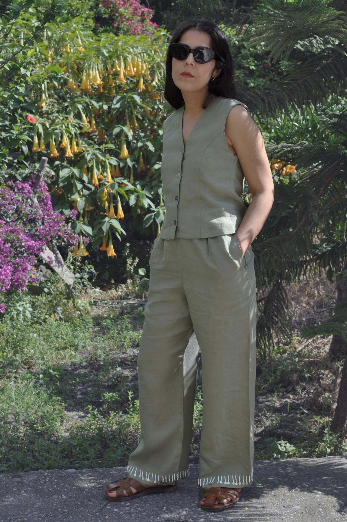 Yeşil Boncuk Detaylı Keten Pantolon