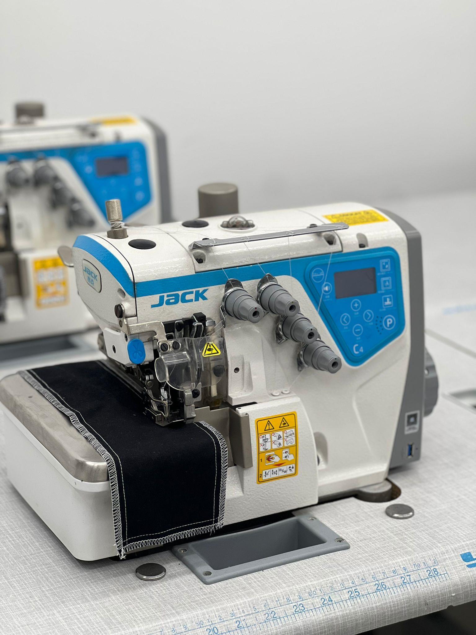 JACK C4 İkinci el Otomatik 5 İplik Overlok Makinası